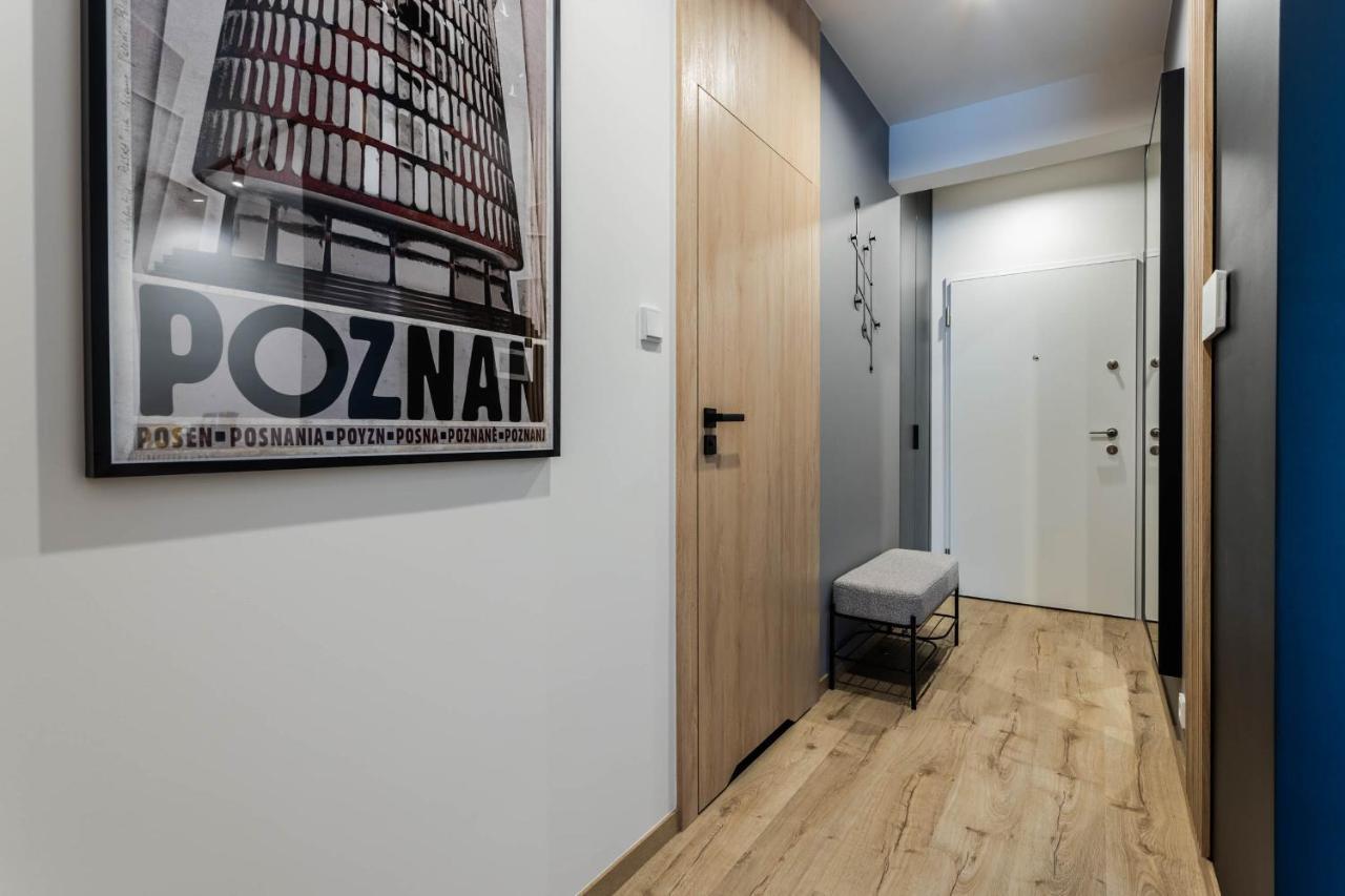 Klimatyzowany Apartament Very Berry Z Parkingiem W Poznaniu By Noclegi Renters Bagian luar foto